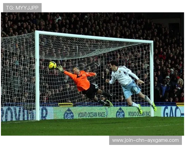 蜂军门将神勇扑救或决定比赛走向