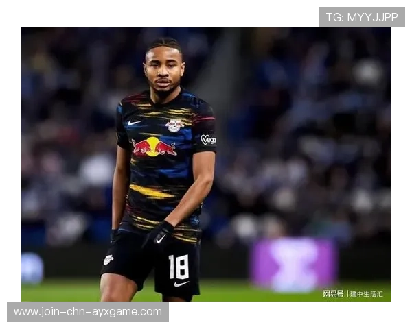 切尔西小范围配合突入禁区，恩昆库顺势破门