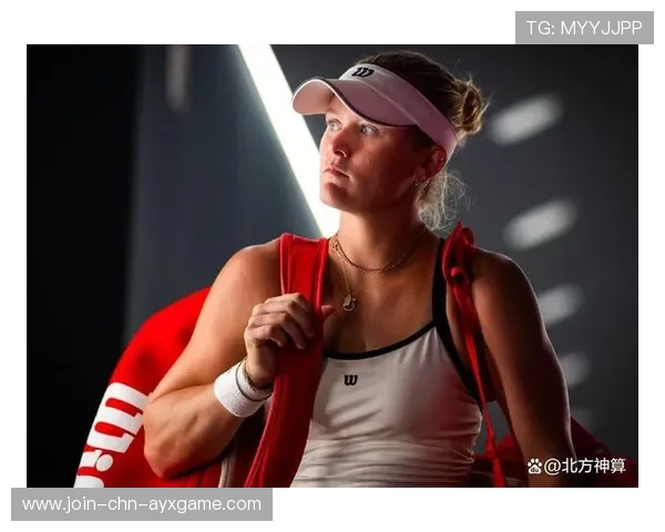 女单黑马夺冠,赛后感动跪地 女单黑马夺冠,赛后感动跪地